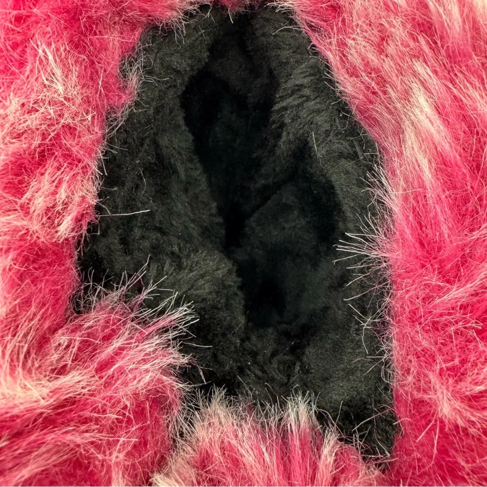 Kamik Kids Snowgypsy Girls snow Boots Size 2. Fleece liner, faux fur collar.